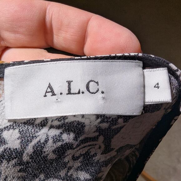 A.L.C. Trixie Black Beige Paisley Floral Bell Sleeve 100% Silk Mini Dress Sz 4 - Picture 5 of 7